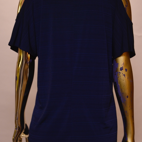 Blue top, cut-out shoulders with chain straps -NWT - Picture 4 of 4